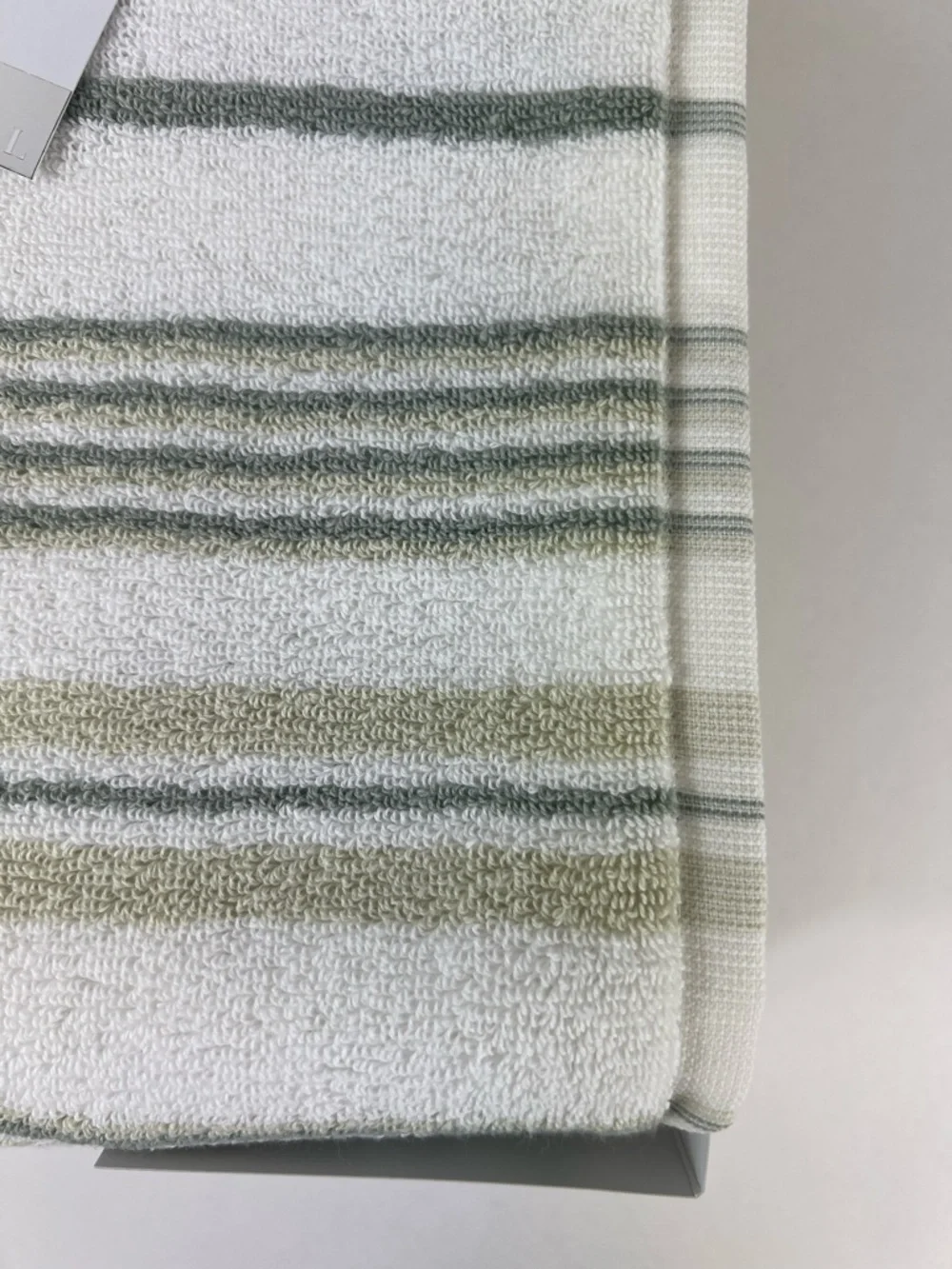 Felpinter Bath Towels Green Tan White Striped Soft Combed Cotton Set of 2 NEW